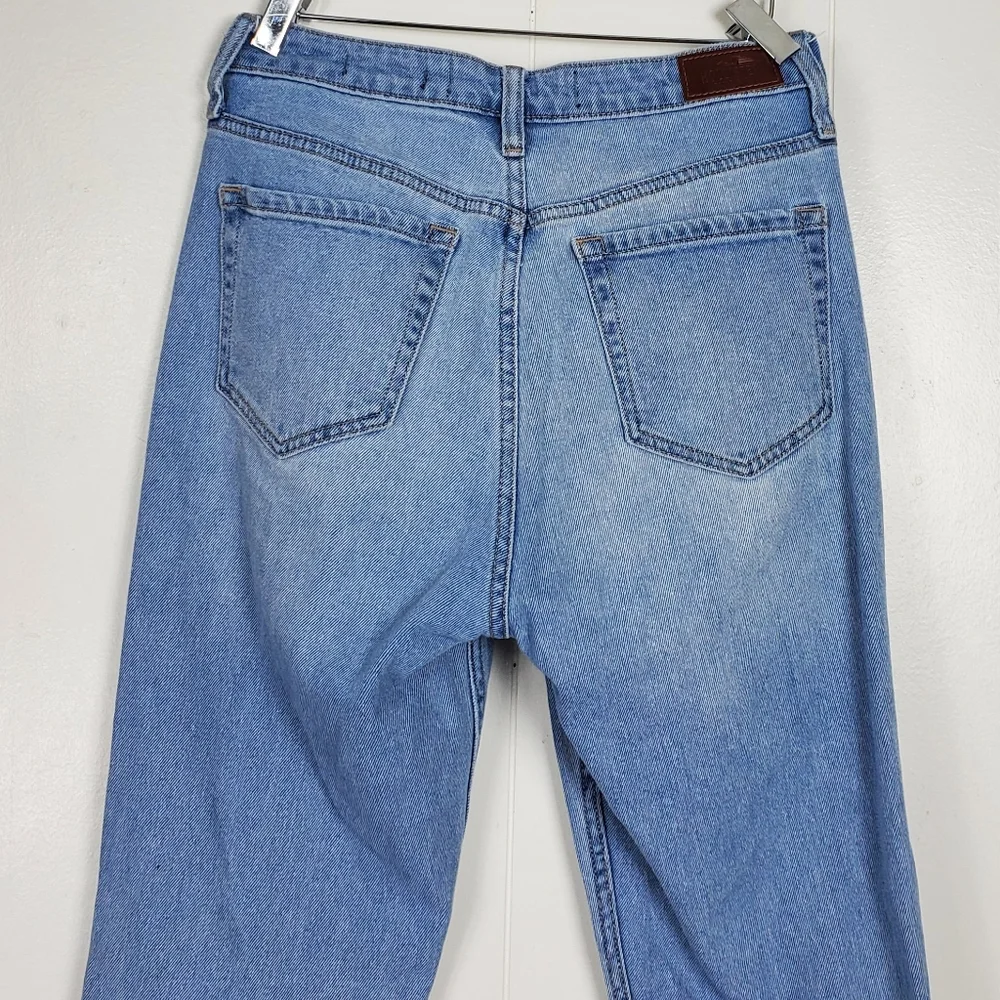 Hollister ultra high rise mom jeans size 27 / 5